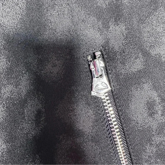 Rag & Bone NWOT Simone Black Leopard Print Zip Pocket High Rise Pants Size 2 - Picture 7 of 12